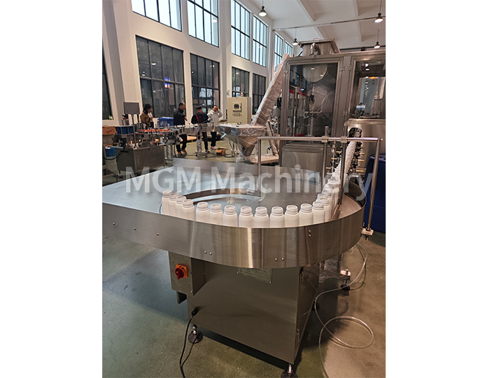 AutomaticLiquid 50ML-1L filling Machine