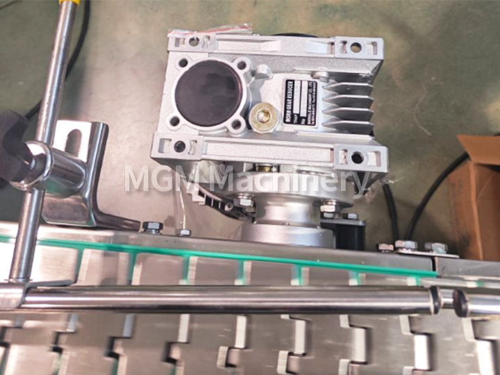 AutomaticLiquid 50ML-1L filling Machine