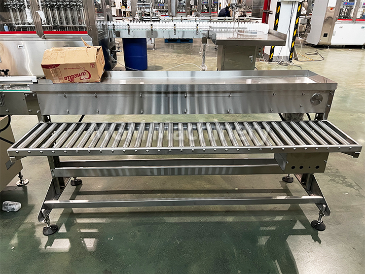 AutomaticLiquid 50ML-1L filling Machine